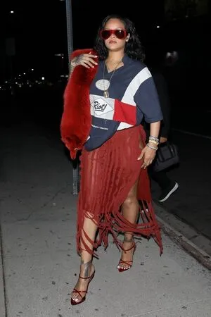 Rihanna OnlyFans Leaked Free Thumbnail Picture - #HMMdYArHyi