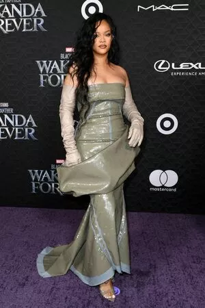 Rihanna OnlyFans Leaked Free Thumbnail Picture - #Hil3H1EZZG