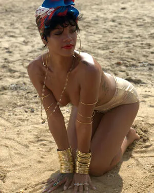 Rihanna OnlyFans Leaked Free Thumbnail Picture - #Hz5KlA7OKM
