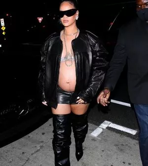 Rihanna OnlyFans Leaked Free Thumbnail Picture - #JebgqGAmqL