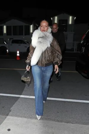 Rihanna OnlyFans Leaked Free Thumbnail Picture - #KWOBJUzkIK