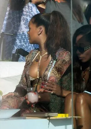 Rihanna OnlyFans Leaked Free Thumbnail Picture - #Kez3BLAcDp