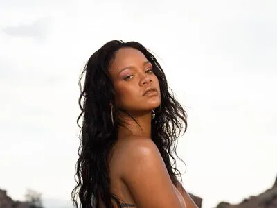 Rihanna OnlyFans Leaked Free Thumbnail Picture - #LKwBHJMQgi