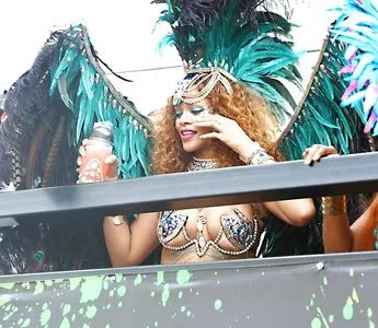 Rihanna OnlyFans Leaked Free Thumbnail Picture - #LUcYojSEfe