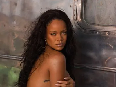 Rihanna OnlyFans Leaked Free Thumbnail Picture - #Lcz1Jb2Py1