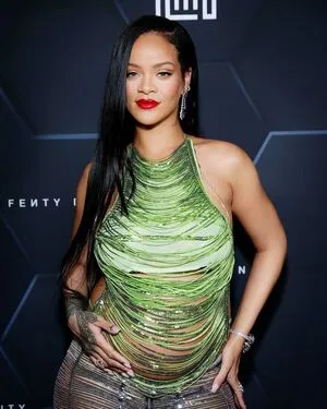 Rihanna OnlyFans Leaked Free Thumbnail Picture - #Lv39cxkEdb