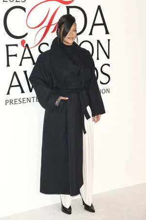 Rihanna OnlyFans Leaked Free Thumbnail Picture - #MJNGFCg8R3