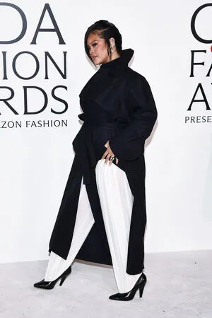 Rihanna OnlyFans Leaked Free Thumbnail Picture - #MXmD9gfzy0