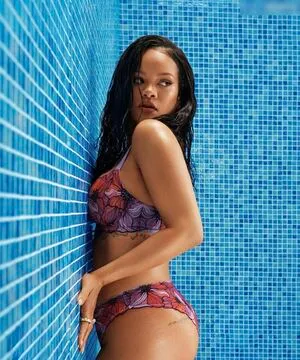 Rihanna OnlyFans Leaked Free Thumbnail Picture - #Py8itOavEn