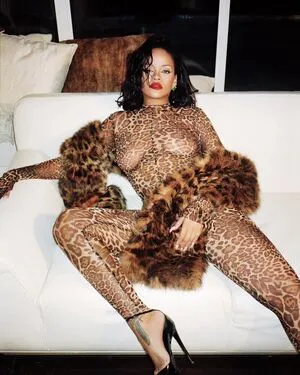 Rihanna OnlyFans Leaked Free Thumbnail Picture - #Q1DppyR1gH