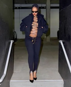 Rihanna OnlyFans Leaked Free Thumbnail Picture - #QSQZb33tA5
