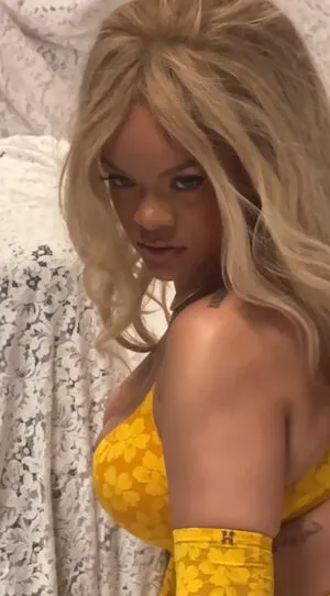 Rihanna OnlyFans Leaked Free Thumbnail Picture - #QbPucWOabu