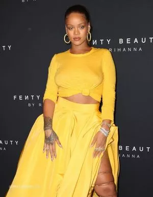 Rihanna OnlyFans Leaked Free Thumbnail Picture - #RFJ011kY2V