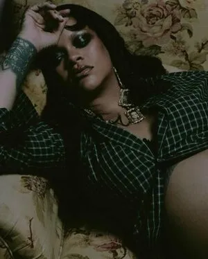 Rihanna OnlyFans Leaked Free Thumbnail Picture - #SXw82E6Afg