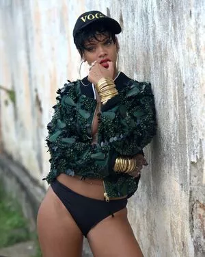 Rihanna OnlyFans Leaked Free Thumbnail Picture - #TxZ4QlAk58