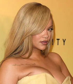 Rihanna OnlyFans Leaked Free Thumbnail Picture - #UmuBgkHnqG