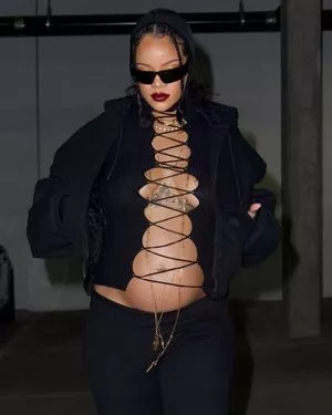 Rihanna OnlyFans Leaked Free Thumbnail Picture - #V1G9gGlriN