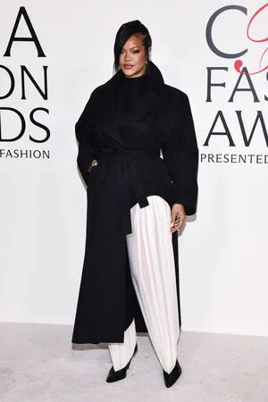 Rihanna OnlyFans Leaked Free Thumbnail Picture - #VTHiupf7mE