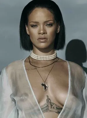 Rihanna OnlyFans Leaked Free Thumbnail Picture - #VgFRiA77q1