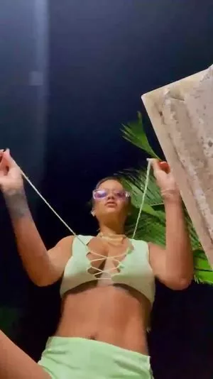 Rihanna OnlyFans Leaked Free Thumbnail Picture - #WIoEElvM9u