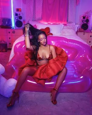 Rihanna OnlyFans Leaked Free Thumbnail Picture - #WV29C22qFr