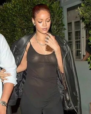 Rihanna OnlyFans Leaked Free Thumbnail Picture - #X1G2YGjGit