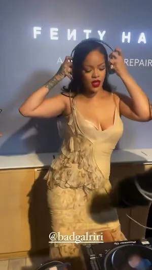 Rihanna OnlyFans Leaked Free Thumbnail Picture - #XBXGP0P0j3