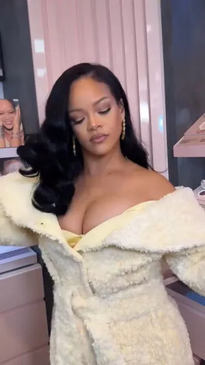 Rihanna OnlyFans Leaked Free Thumbnail Picture - #XJqztvfLVL