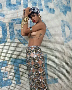 Rihanna OnlyFans Leaked Free Thumbnail Picture - #XqsZkjksS0