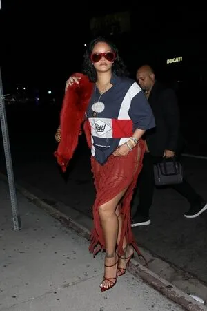 Rihanna OnlyFans Leaked Free Thumbnail Picture - #Y6KdA4Hfyo