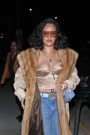 Rihanna OnlyFans Leaked Free Thumbnail Picture - #dVosmrCR18