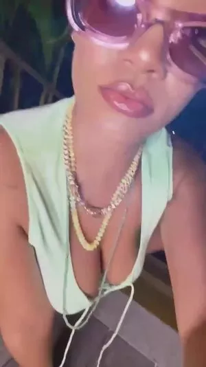 Rihanna OnlyFans Leaked Free Thumbnail Picture - #dtOhfjG2PP