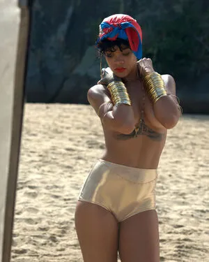Rihanna OnlyFans Leaked Free Thumbnail Picture - #eZLxbu2UA5