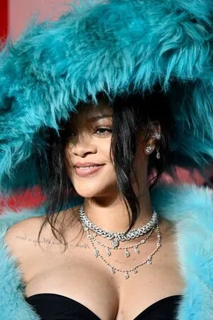Rihanna OnlyFans Leaked Free Thumbnail Picture - #epCedhOH71