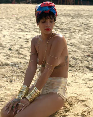 Rihanna OnlyFans Leaked Free Thumbnail Picture - #fXDHZP5ui1