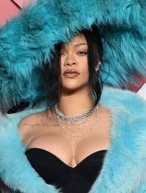 Rihanna OnlyFans Leaked Free Thumbnail Picture - #fiuMsvecVA