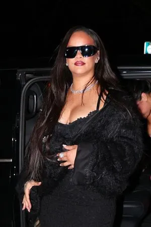 Rihanna OnlyFans Leaked Free Thumbnail Picture - #ggUPB7AJyR