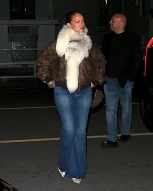 Rihanna OnlyFans Leaked Free Thumbnail Picture - #hLFhSyqwFc