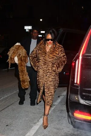 Rihanna OnlyFans Leaked Free Thumbnail Picture - #i6L0Oh2qZN