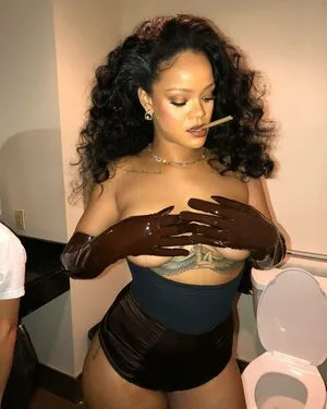 Rihanna OnlyFans Leaked Free Thumbnail Picture - #jDtJ2lwxHp