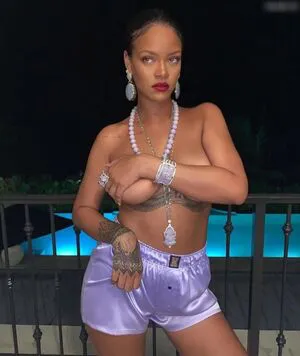 Rihanna OnlyFans Leaked Free Thumbnail Picture - #lP1jHq1lq2