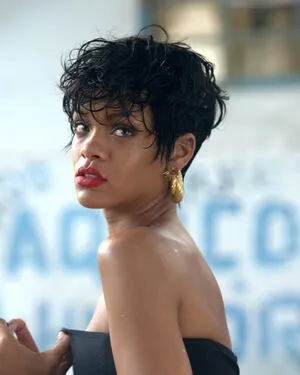 Rihanna OnlyFans Leaked Free Thumbnail Picture - #n0cvC7015E