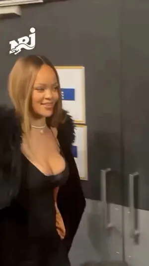 Rihanna OnlyFans Leaked Free Thumbnail Picture - #nFRcSsO0ur