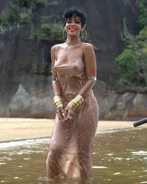 Rihanna OnlyFans Leaked Free Thumbnail Picture - #oOD6afhjR2