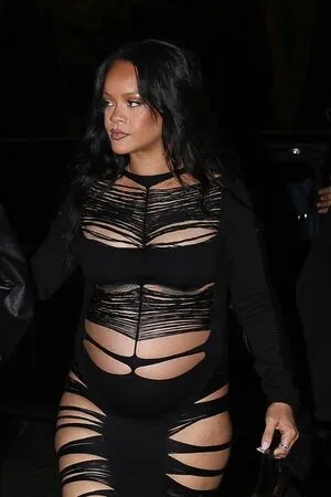 Rihanna OnlyFans Leaked Free Thumbnail Picture - #pxDL1Mz8Ld