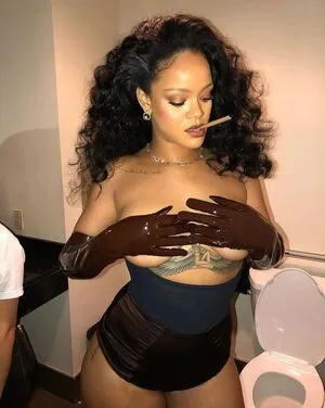 Rihanna OnlyFans Leaked Free Thumbnail Picture - #r1QEPASGuA