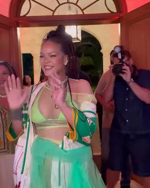 Rihanna OnlyFans Leaked Free Thumbnail Picture - #rhHJdsn2FV