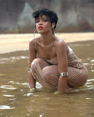 Rihanna OnlyFans Leaked Free Thumbnail Picture - #riFcQzeazs