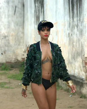 Rihanna OnlyFans Leaked Free Thumbnail Picture - #swzn5cHINE