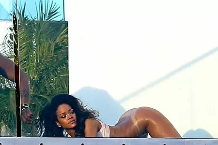 Rihanna OnlyFans Leaked Free Thumbnail Picture - #uDsQFImHm4